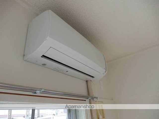 ビレッジハウス新井田西2号棟の内装写真