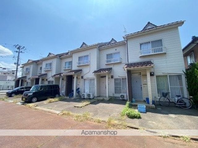 ホワイトハウスVIの外観写真