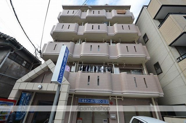 アーバンパレス新屋敷の玄関写真