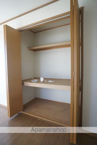 パインツリーBの内装写真