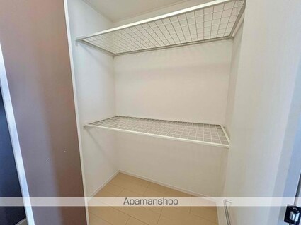 ファミーユ旭ヶ丘Ⅱ[1LDK/46.61m2]の収納