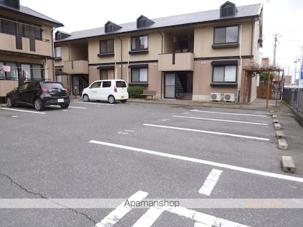 フォルティ北村弐番館[2LDK/50.09m2]の駐車場1