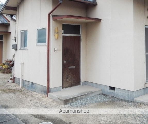 宇野線 備前西市駅 徒歩28分 1階建 築47年の玄関写真