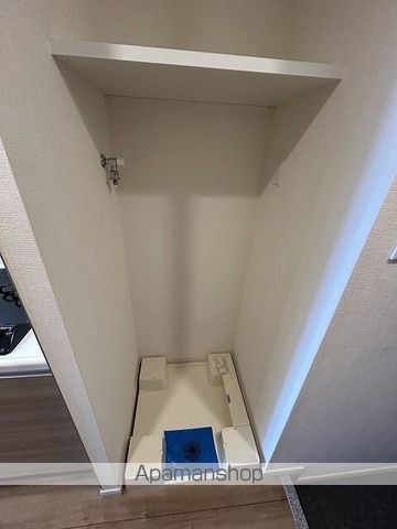 小田急伊勢原駅前マンションの内装写真