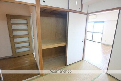 グランジュール[5LDK/97.02m2]の収納