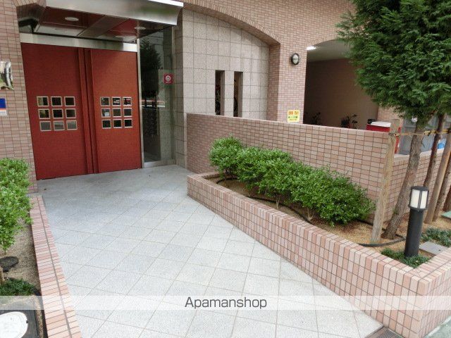 シャルマンフジ大阪城南の玄関写真