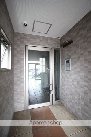 ネオフォートの玄関写真