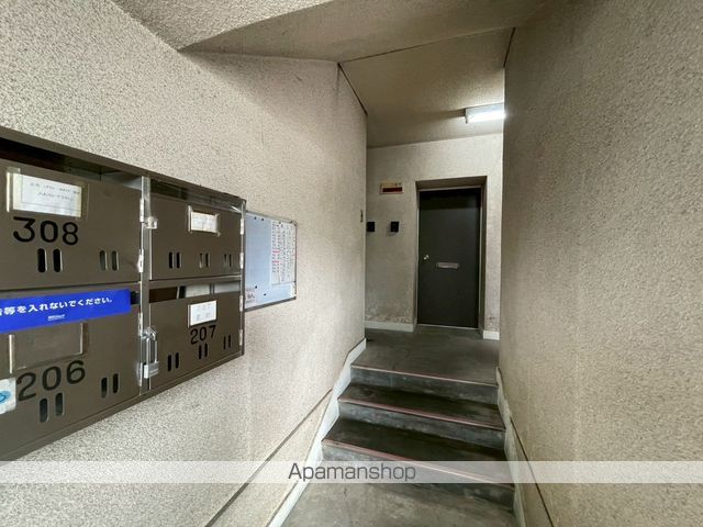 ル・モンドの玄関写真