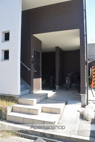RESIDENCE R名古屋の玄関写真
