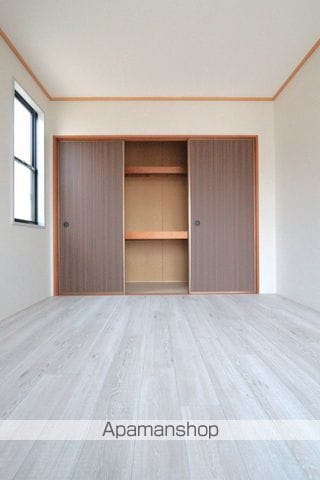 プレジール4丁目IIの内装写真