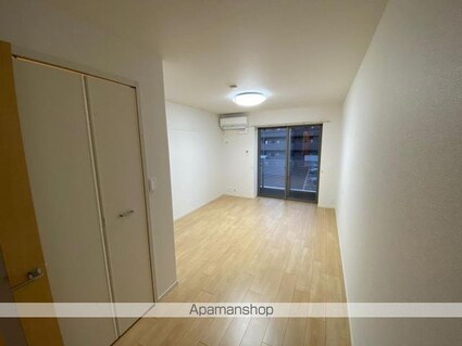 グローヴ・ガーデンⅨ[1K/31.35m2]のリビング・居間