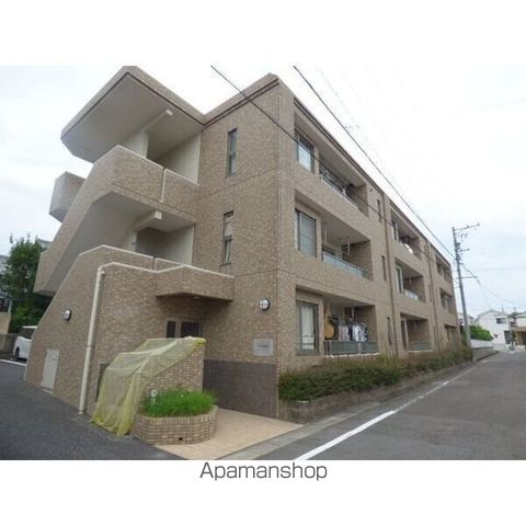 ルミエール園原の玄関写真
