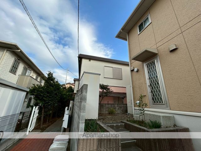 メゾンドママンの外観写真