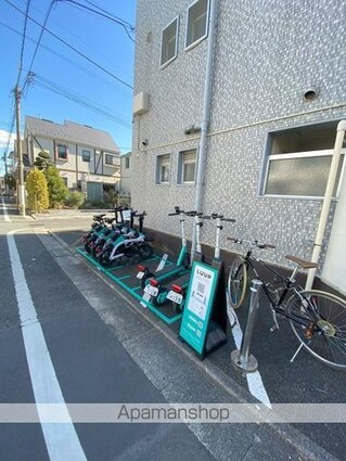 和宗奥沢ハイツ[1DK/31.3m2]の駐車場1