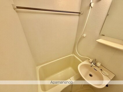 レオパレスプレジールずみの木[1K/23.18m2]のバス1