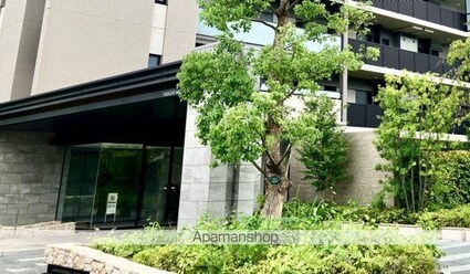 東京都杉並区井草４丁目[3LDK/68.64m2]のエントランス