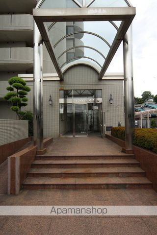 インペリアル花屋敷の玄関写真