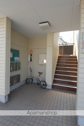 アピタシオン華[3LDK/64.63m2]の共用部1