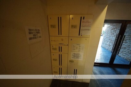 東京都新宿区西新宿５丁目[1K/21.28m2]の共用部3