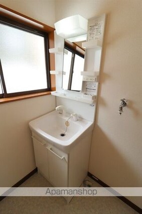 ファミーユロータス[2LDK/57.94m2]の洗面所