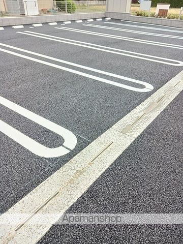 ニコリヴIのその他写真