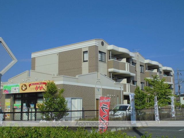 グランツブリーゼの外観写真