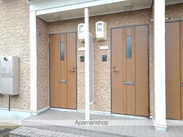 ハーヴェスト的場・Vの玄関写真
