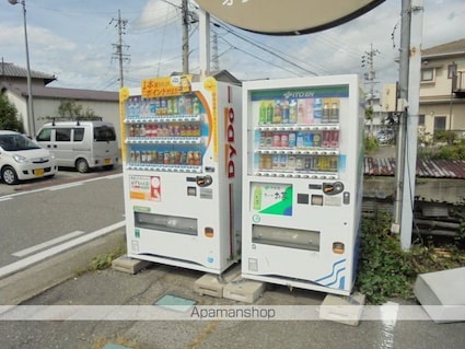 メゾン・セビヤテナント[事務所/62.7m2]の共用部2