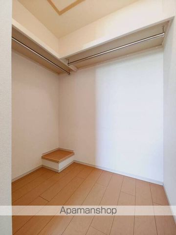 プレシアスIIの内装写真