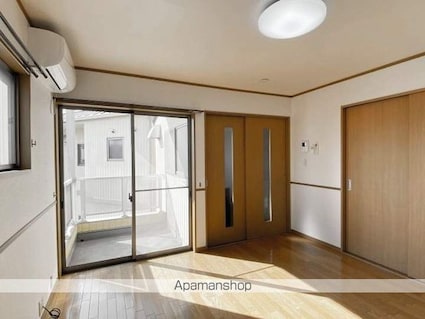 岡山県倉敷市老松町５丁目[1K/34m2]のリビング・居間