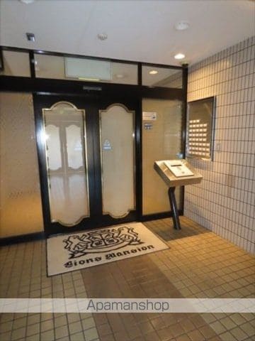 ライオンズマンション岡山医大南第2の玄関写真