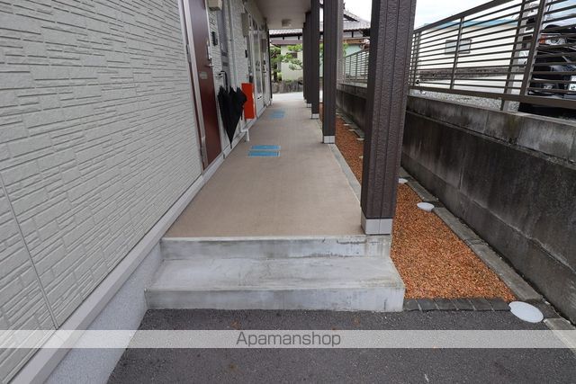 よろづや5 Cの玄関写真