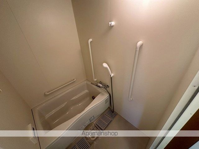 AT HOMEの内装写真