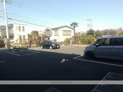 ミランダＴＤレジデンス[1K/25.89m2]の駐車場1