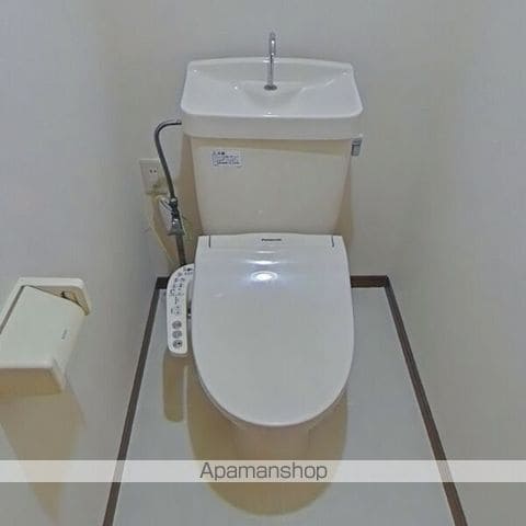 サープラス アイの内装写真