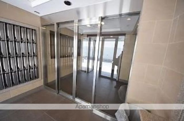 ラクラス杉並方南町の玄関写真