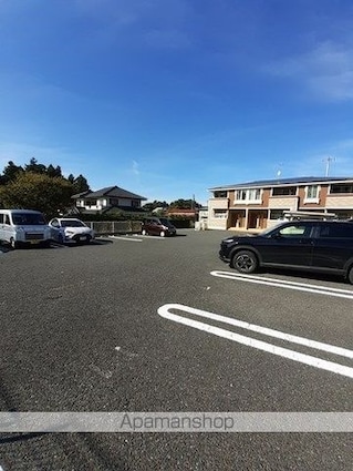 ソレアードⅦ[2LDK/57.21m2]の駐車場