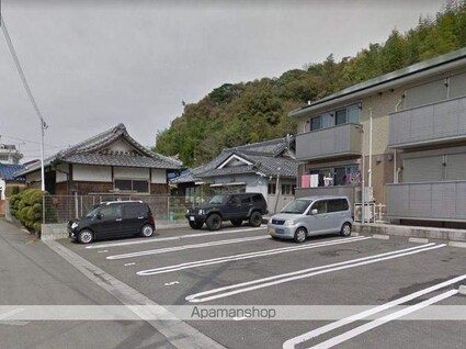 和歌山県和歌山市善明寺[2DK/62.11m2]の駐車場2