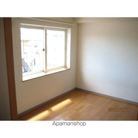 グローバル川沿の内装写真