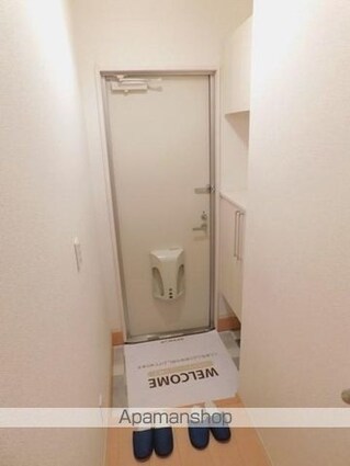 フレブラースＩＩ　Ａ棟[1LDK/58.6m2]の玄関