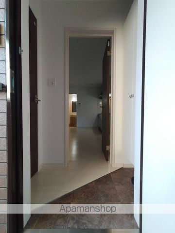 I MAISON RHODONの内装写真