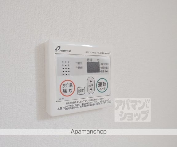 F ASECIA POLAKEの内装写真