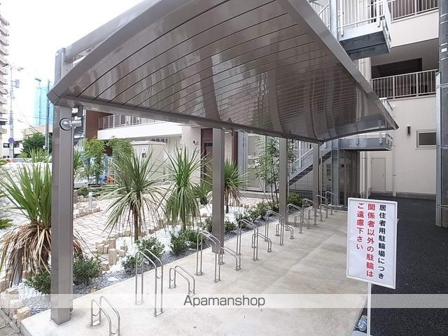 TOLERANCEの玄関写真