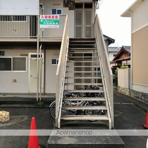 ハイツ曙の玄関写真