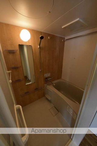 ELLE CUBE学園前の内装写真