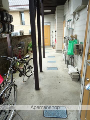 ファミールドエトワールの玄関写真