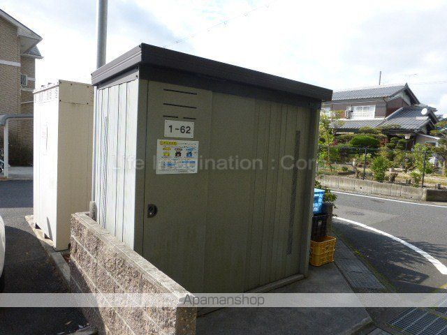 カーサ西の宮の玄関写真
