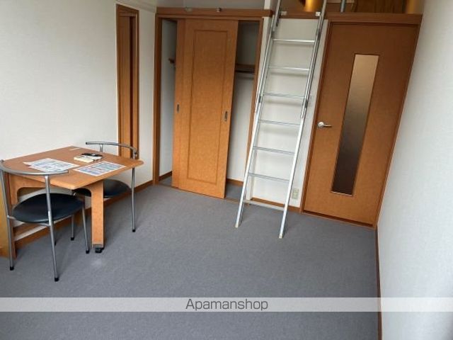 レオパレス高麓台の内装写真