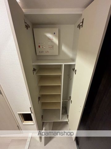 ESLEAD SHIN−OSAKA ザ・プレミアWESTの内装写真