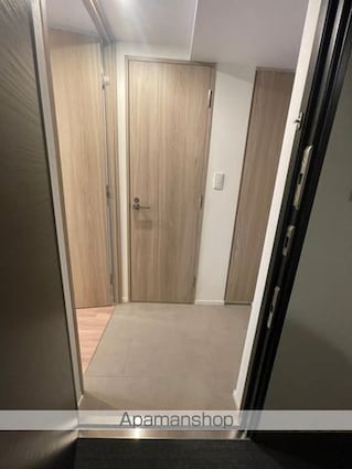 東京都中野区弥生町２丁目[1LDK/41.79m2]の玄関
